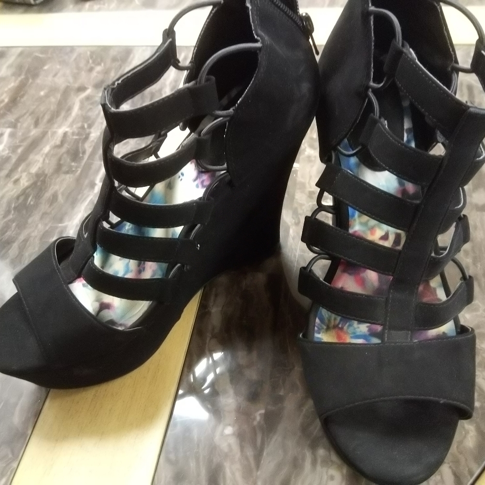 🍀Radar,5inch wedge 8.5size, black soft material
